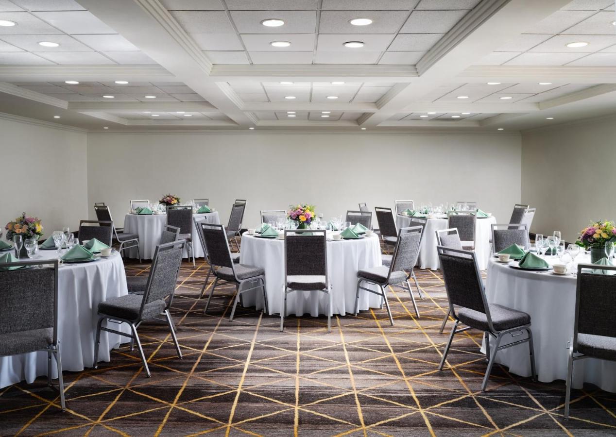 Holiday Inn Boston - Dedham Hotel & Conference Center By Ihg Buitenkant foto