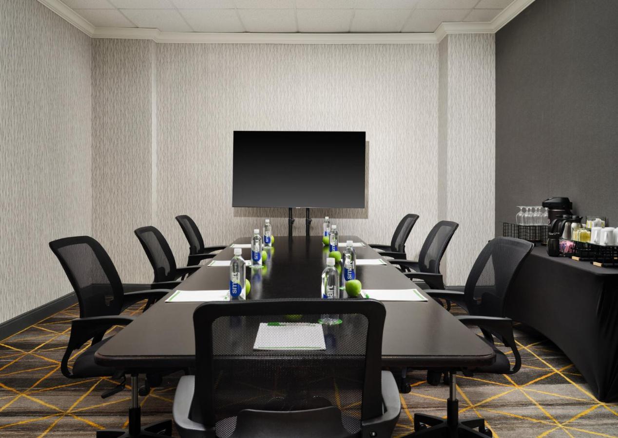 Holiday Inn Boston - Dedham Hotel & Conference Center By Ihg Buitenkant foto