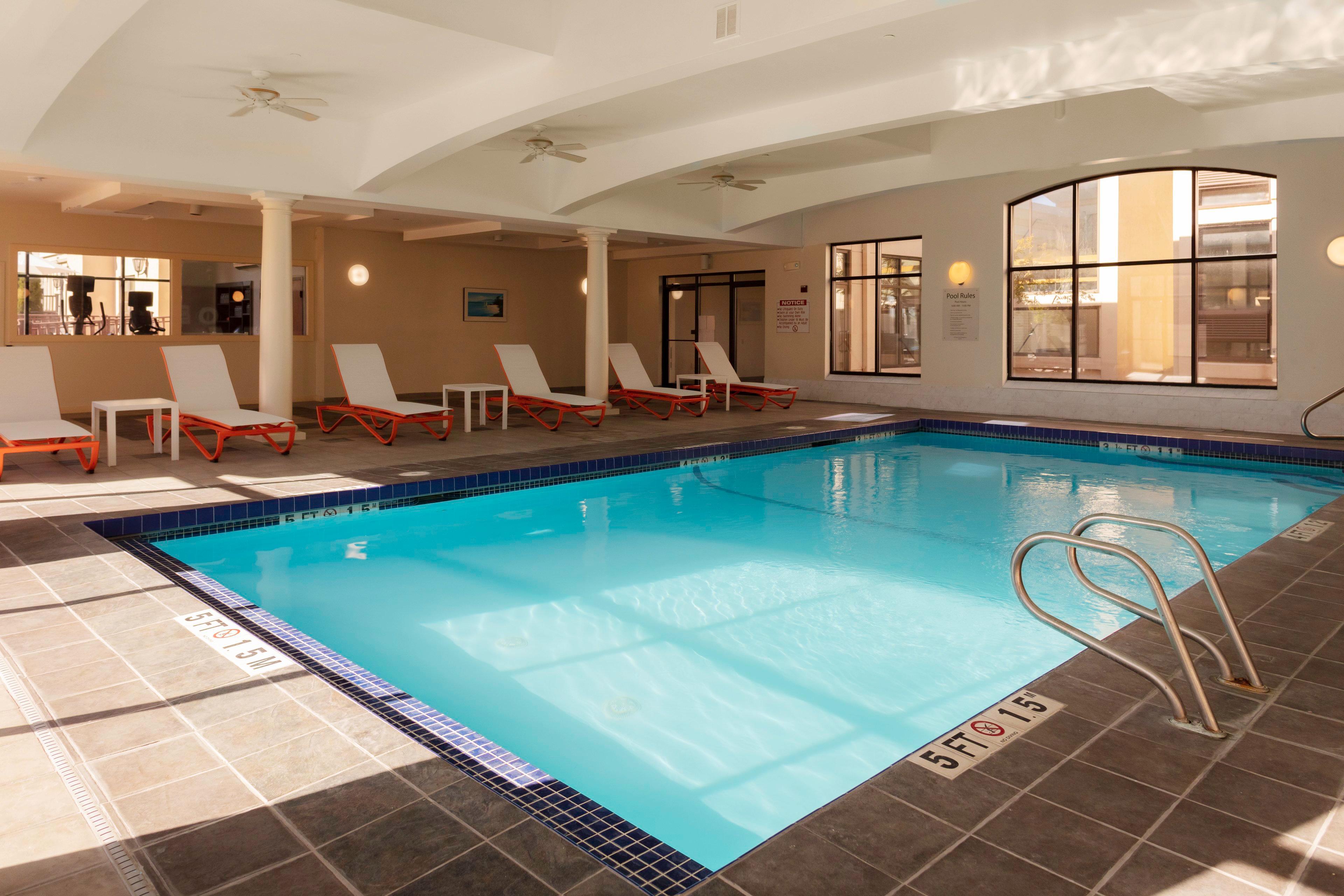 Holiday Inn Boston - Dedham Hotel & Conference Center By Ihg Buitenkant foto